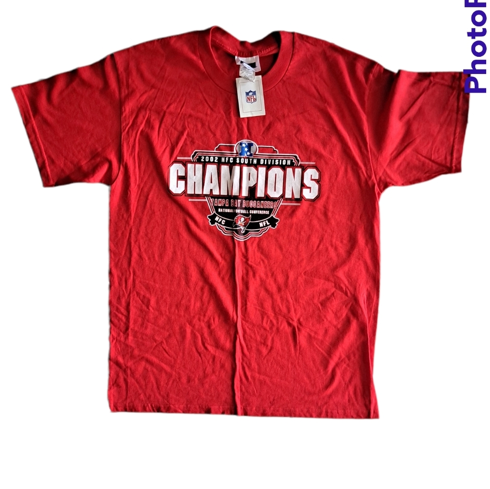 NFL Tampa Bay Buccaneers 2002 NFC South Division Champions Red t-shirt